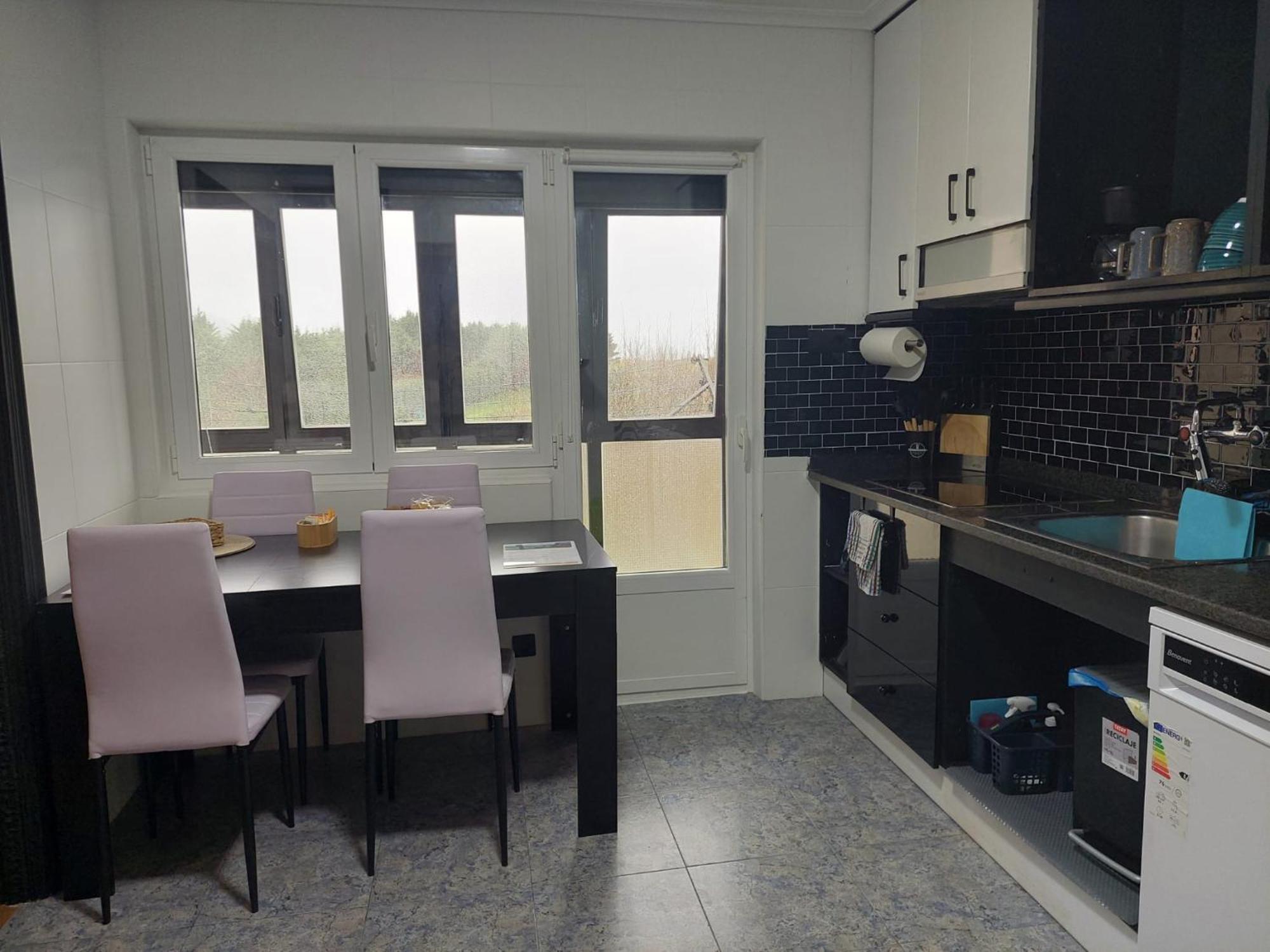 Vistas Al Mar, Acogedor, Completo. Cerca Del Centro Y Del Puerto. Appartement Bermeo